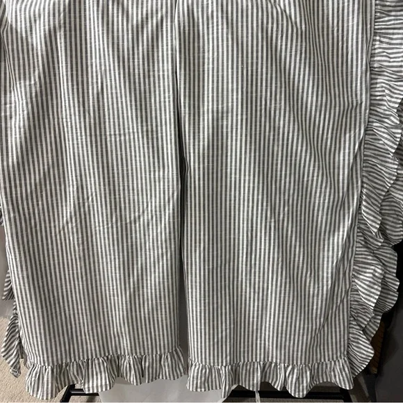 2 panels Emily & Meritt Pottery Barn, Ruffle edge, striped,  52x63 curtains - Picture 2 of 9